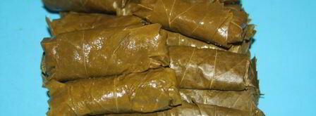 долма из молодых виноградных листьев с начинкой из смешанного фарша. Шаг 6