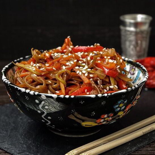 Рецепт гречневая лапша в воке с соусом якисоба