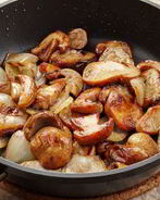 Белые грибы жареные с луком