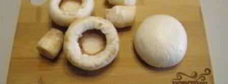 фаршированные шампиньоны в духовке с сыром. Шаг 2