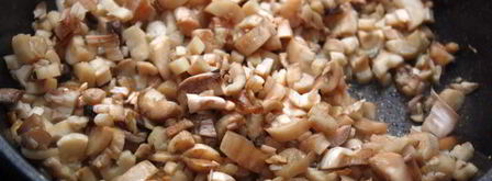 фаршированные шампиньоны. Шаг 2