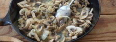 грибы под соусом. Шаг 4