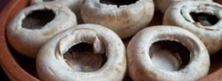 грибы под сыром в духовке. Шаг 3