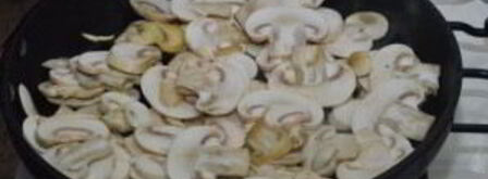 грибы тушеные в сливках. Шаг 4