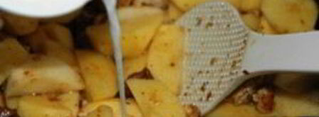 лисички, запеченные в сметане с картофелем. Шаг 3