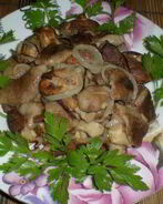 Маслята, жареные с луком