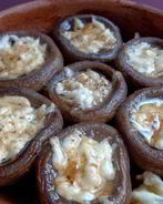 Шампиньоны, запеченные с сыром в духовке