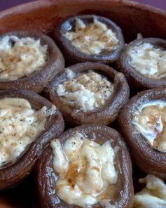 Шампиньоны, запеченные с сыром в духовке