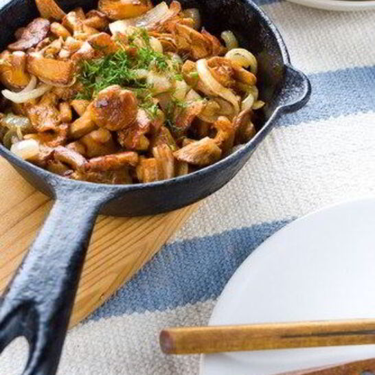 Рецепт жареные грибы в сливочном масле с шалотом