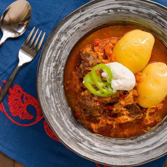 Рецепт гуляш из говядины и кислой капусты