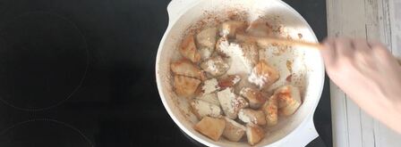 гуляш из индейки с подливкой. Шаг 4