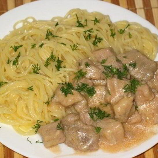 Рецепт гуляш из свинины со сметаной