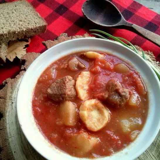 Рецепт гуляш по-венгерски с клецками