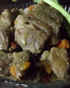 Гуляш с подливкой в мультиварке