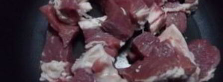 гуляш с подливкой в мультиварке. Шаг 2