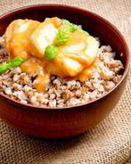 Куриный гуляш с гречкой