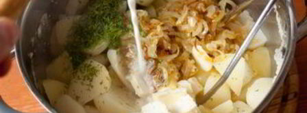 картофельное пюре с карамелизированным луком. Шаг 4