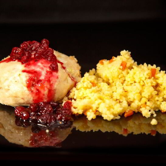 Рецепт куриные котлеты с брусничным соусом