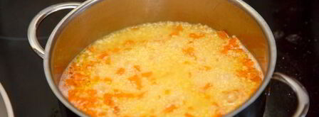 куриные котлеты с брусничным соусом. Шаг 4