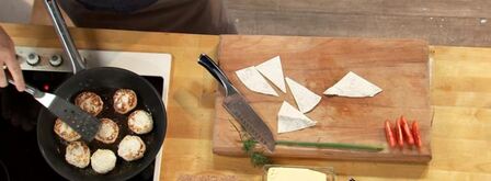 куриные котлеты с картофельным соусом. Шаг 4