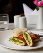 Куриные котлеты с песто