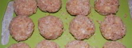 куриные котлеты с подливкой. Шаг 6