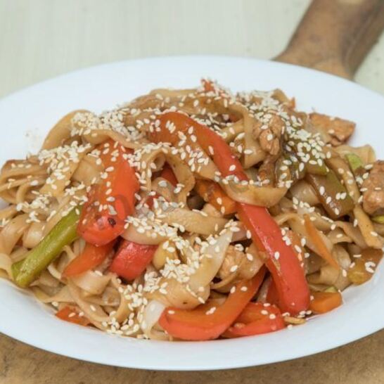 Рецепт лапша вок с курицей и кабачками