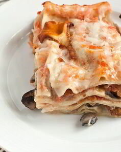 Лазанья с ветчиной и сыром