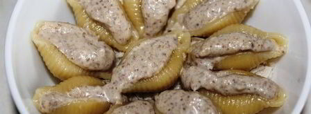 фаршированные конкилье ригате под миндальными лепестками. Шаг 9