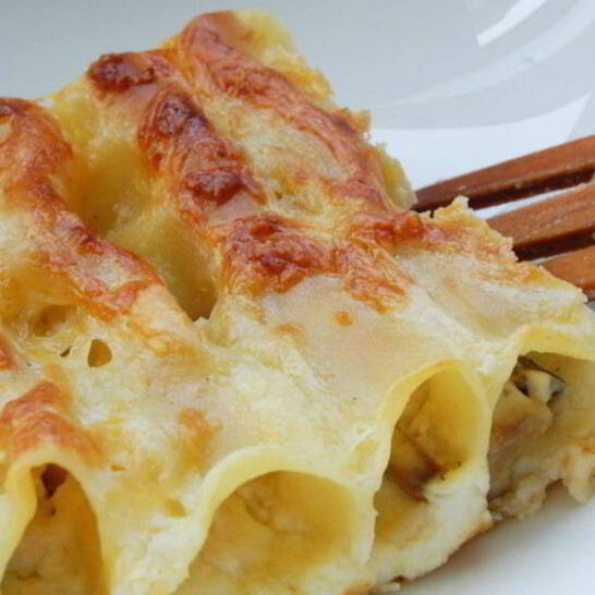 Рецепт каннеллони с курицей, ветчиной и грибами