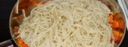 макароны с консервированной сайрой. Шаг 6