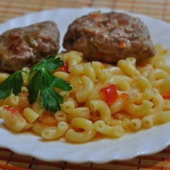 Рецепт макароны с котлетами