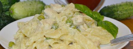 макароны с курицей и горошком в сливочном соусе. Шаг 10