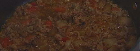 макароны с мясным соусом и яйцом пашот. Шаг 9