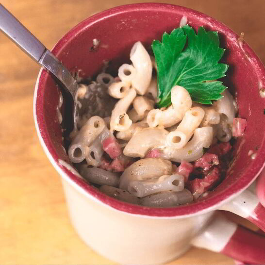 Рецепт макароны с сыром в кружке