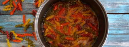 макароны с тушенкой в мультиварке. Шаг 5