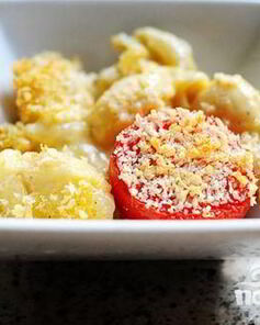 Паста с помидорами, сыром и панировочными сухарями