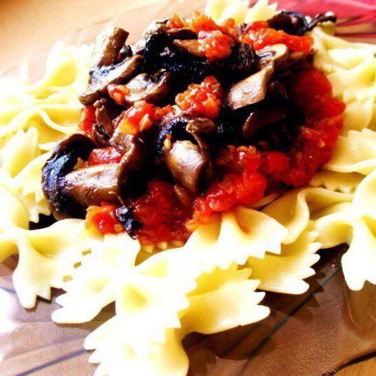 Рецепт паста с томатами и шампиньонами