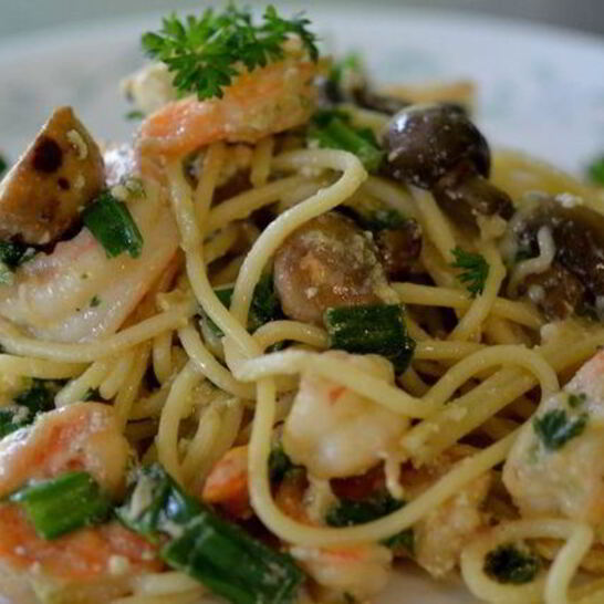 Рецепт спагетти с креветками и грибами