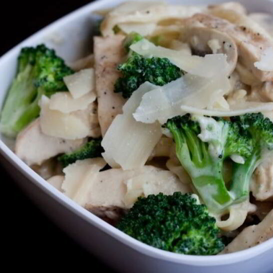 Рецепт спагетти с курицей и грибами