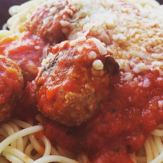 Рецепт спагетти с мясными шариками в томатном соусе