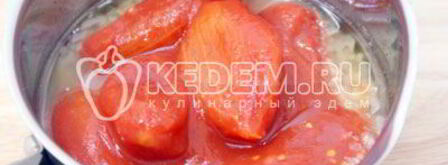 спагетти с томатным соусом и базиликом. Шаг 2