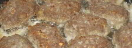 биточки из фарша в духовке. Шаг 2