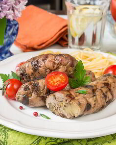 Колбаски из рубленой индейки с грибами