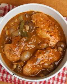 Куриная грудка тушеная в пряном имбирном соусе