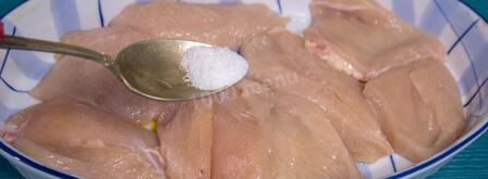 куриная грудка в кефире в духовке. Шаг 4