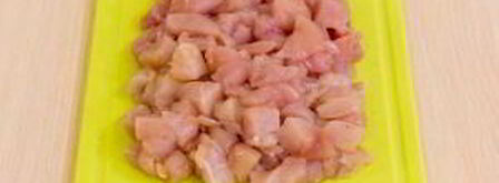 куриное филе, жаренное с грибами. Шаг 3