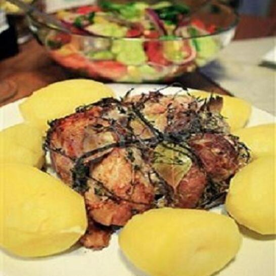 Рецепт окорок фаршированный рисом и черными бобами