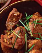 Свинина тушеная