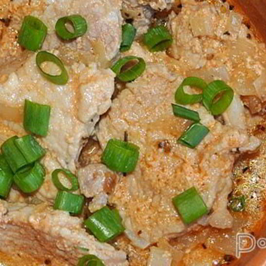 Рецепт свинина в кефирном соусе на сковороде